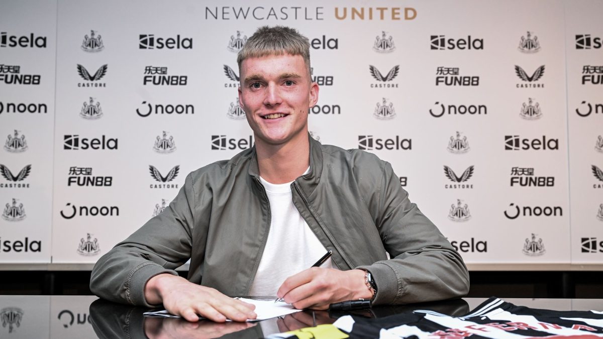 Official: Newcastle signed 18-year-old central defender herfernan, who played for AC Milan last season.